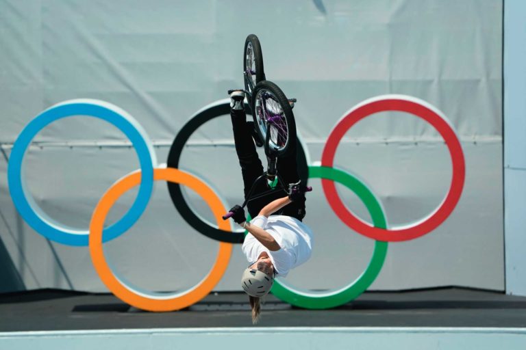 vélo freestyle anneaux olympiques lausanne