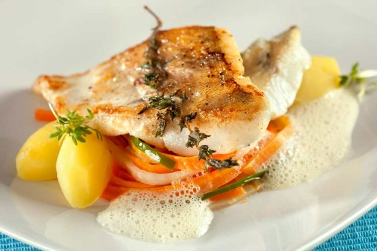 Plat de filets de perche du lac Léman