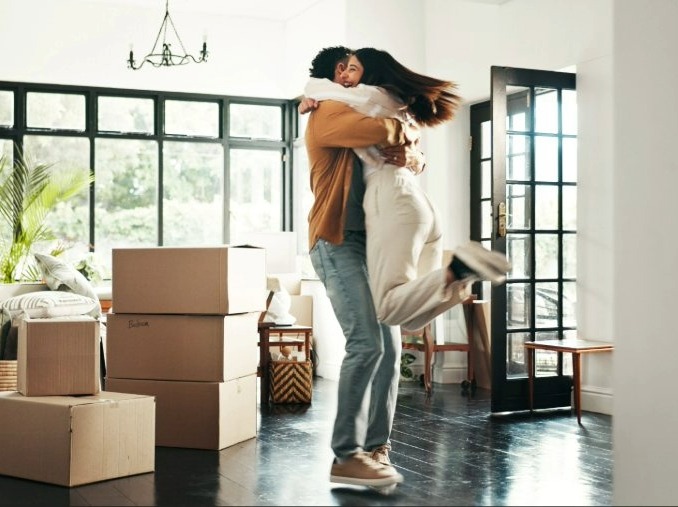 couple qui emménage